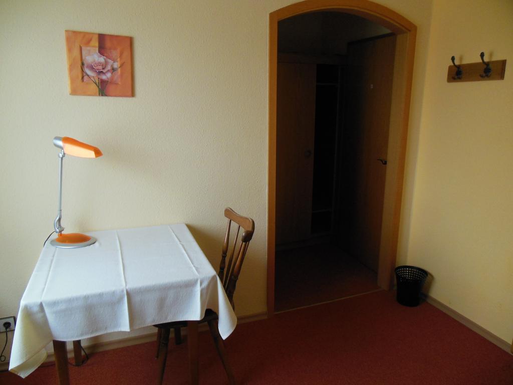 Gruener Baum Hotel Stetten  Exterior foto